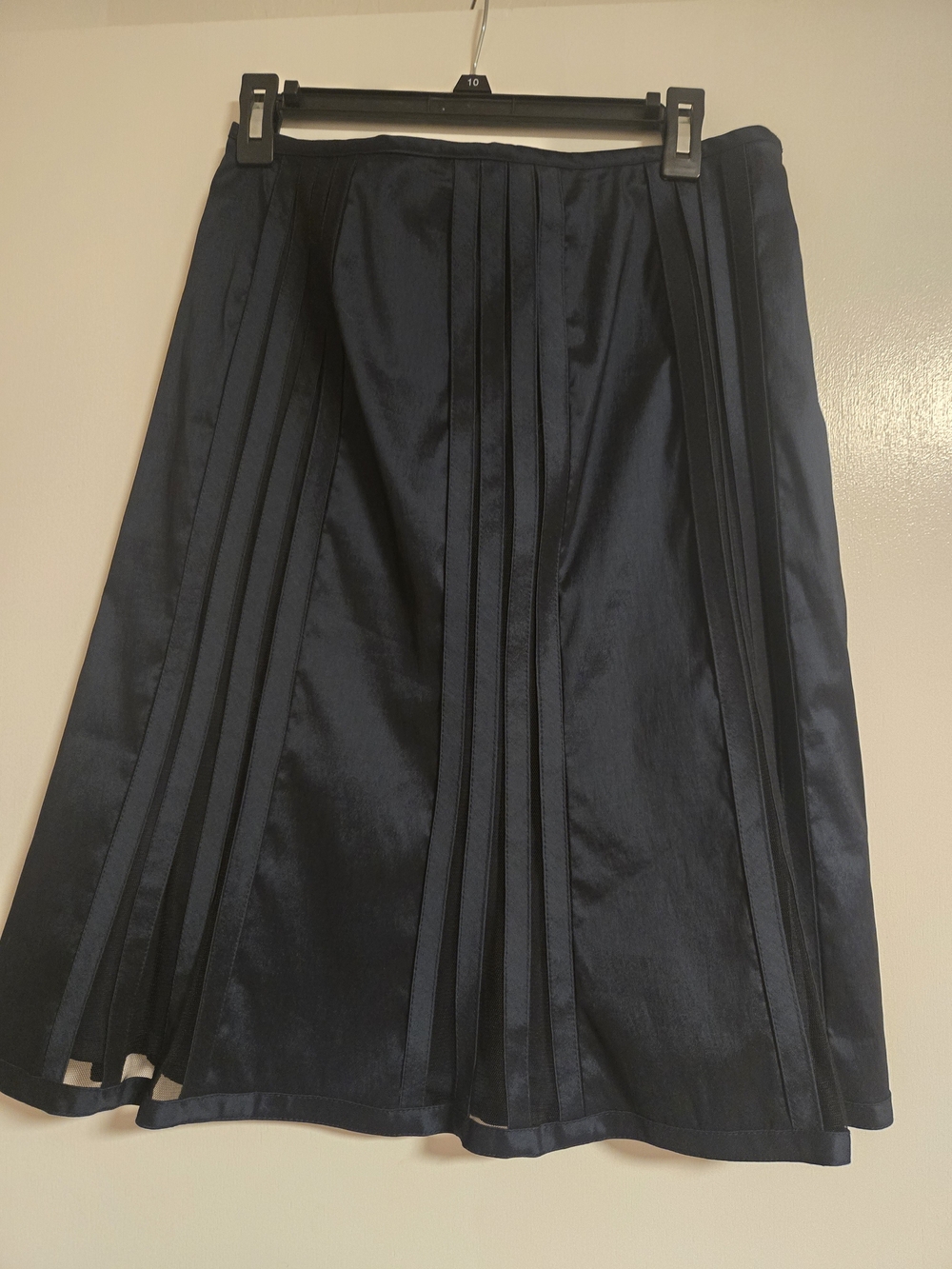 Semi Formal A-Line Very Dark Skirt Navy, Pleated Outer Layer. 10 But Fits Like 8